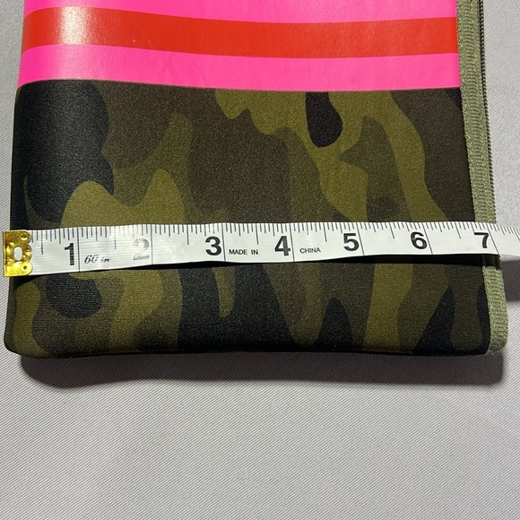 Haute shores purse/wristlet set - Picture 7 of 10